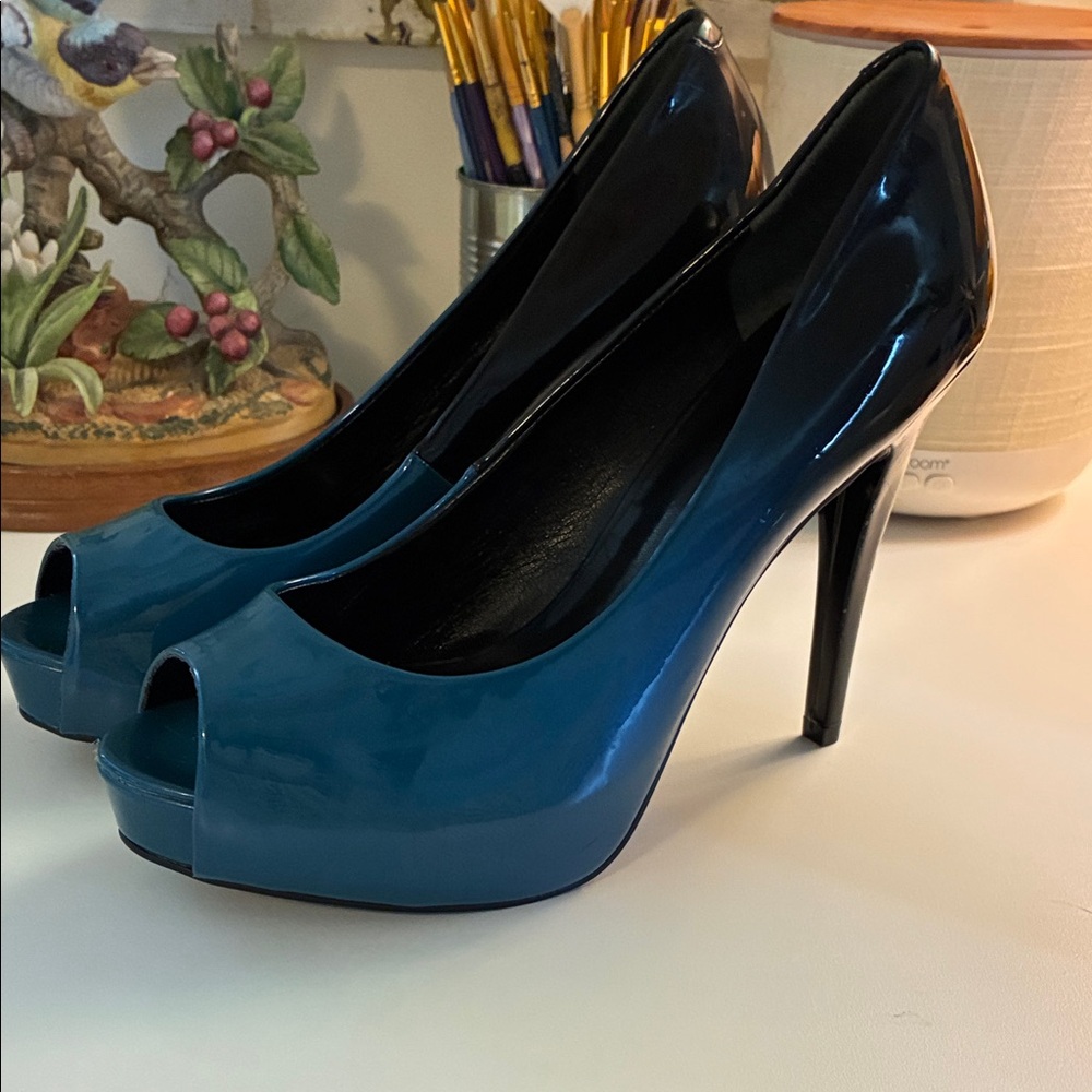 Guess  Blue Peep-Toe Heels